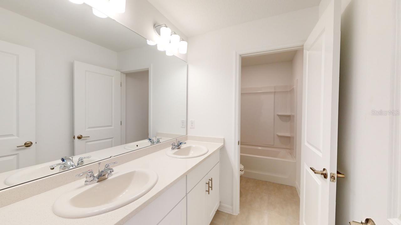 2015 ROSEWOOD CIR, LAKELAND, FL, 33810