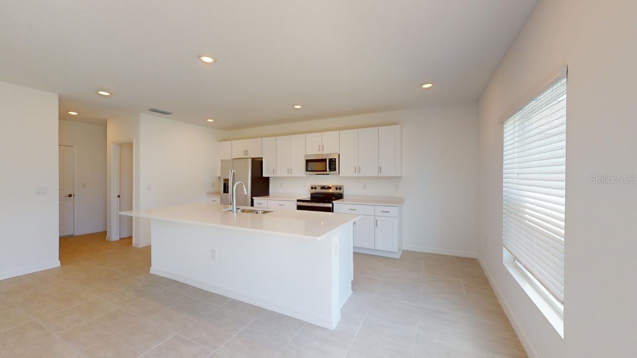 2015 ROSEWOOD CIR, LAKELAND, FL, 33810