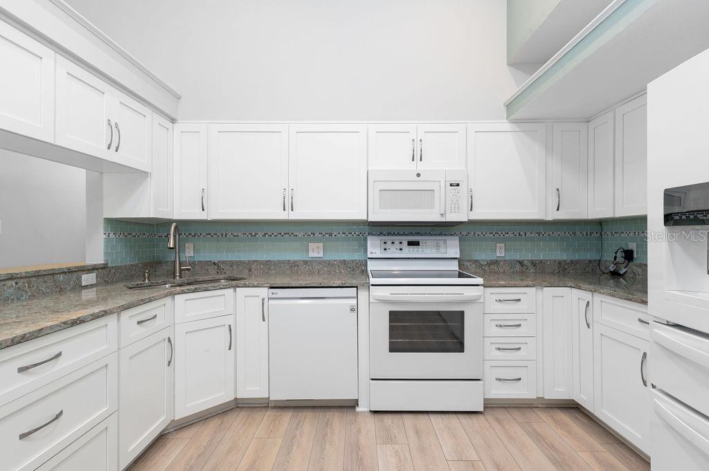 4629 WHIRLAWAY DR #B, SARASOTA, FL, 34233