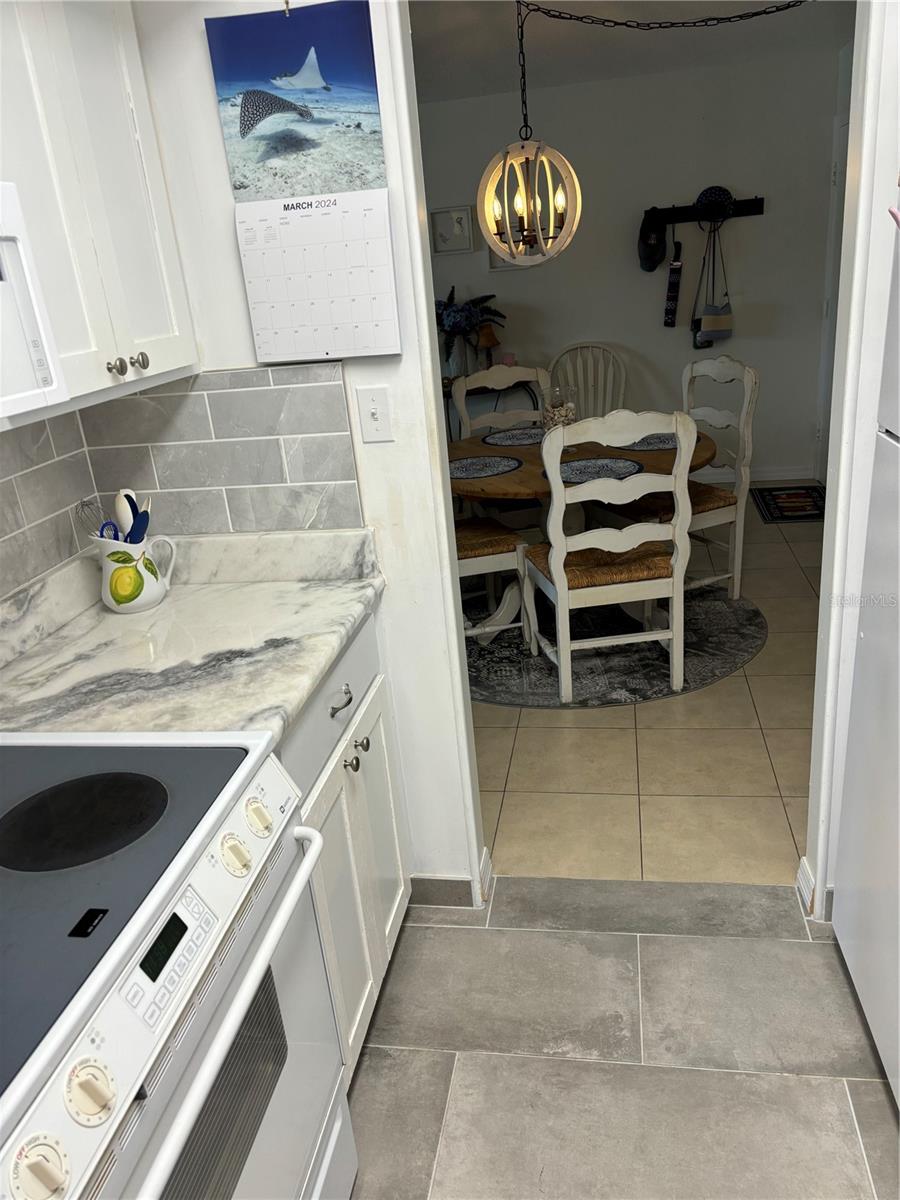 2437 HARBOR BLVD #215, PORT CHARLOTTE, FL, 33952