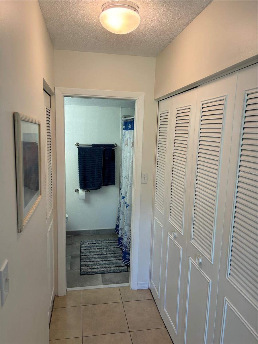 2437 HARBOR BLVD #215, PORT CHARLOTTE, FL, 33952