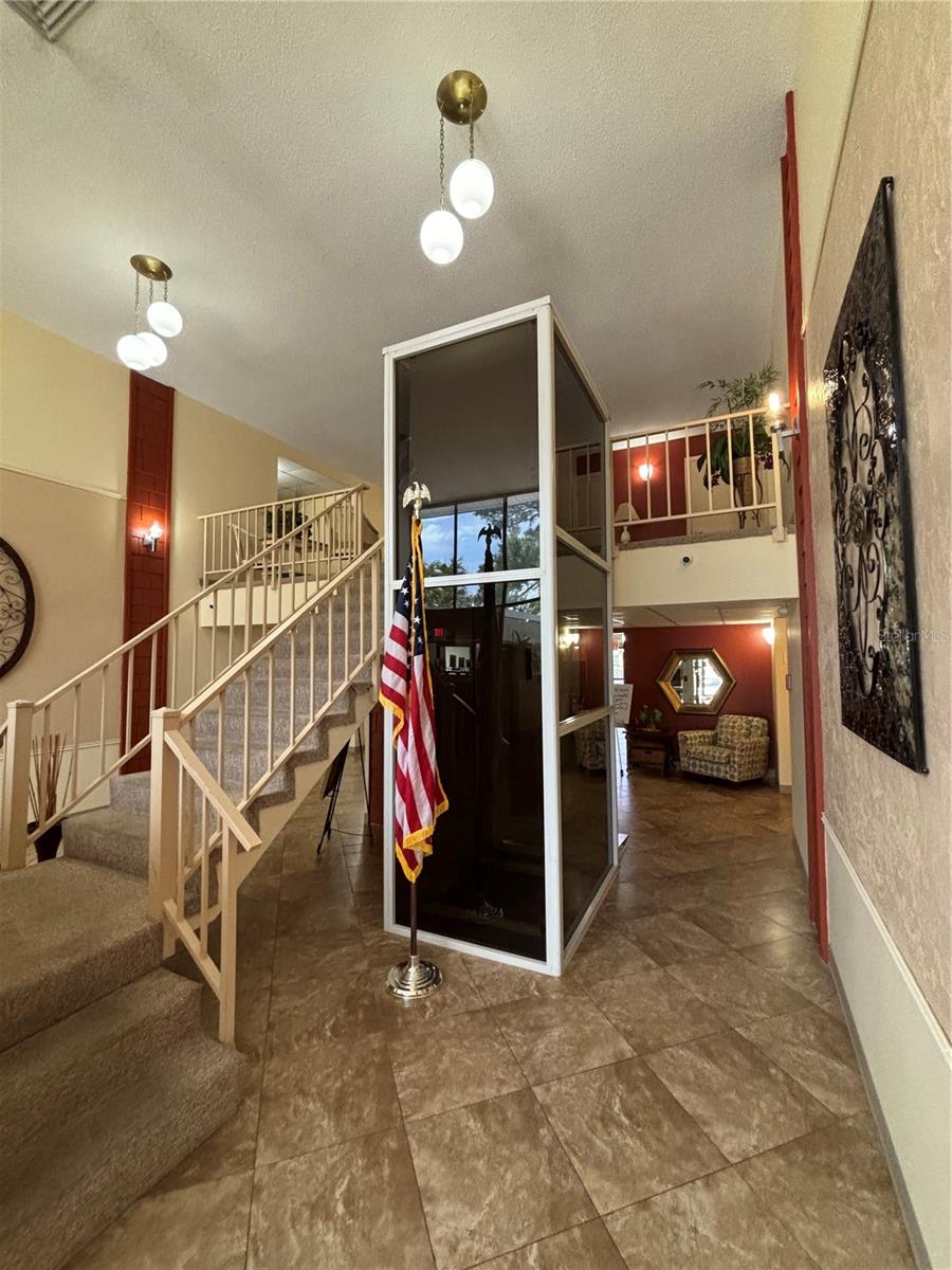 2437 HARBOR BLVD #215, PORT CHARLOTTE, FL, 33952