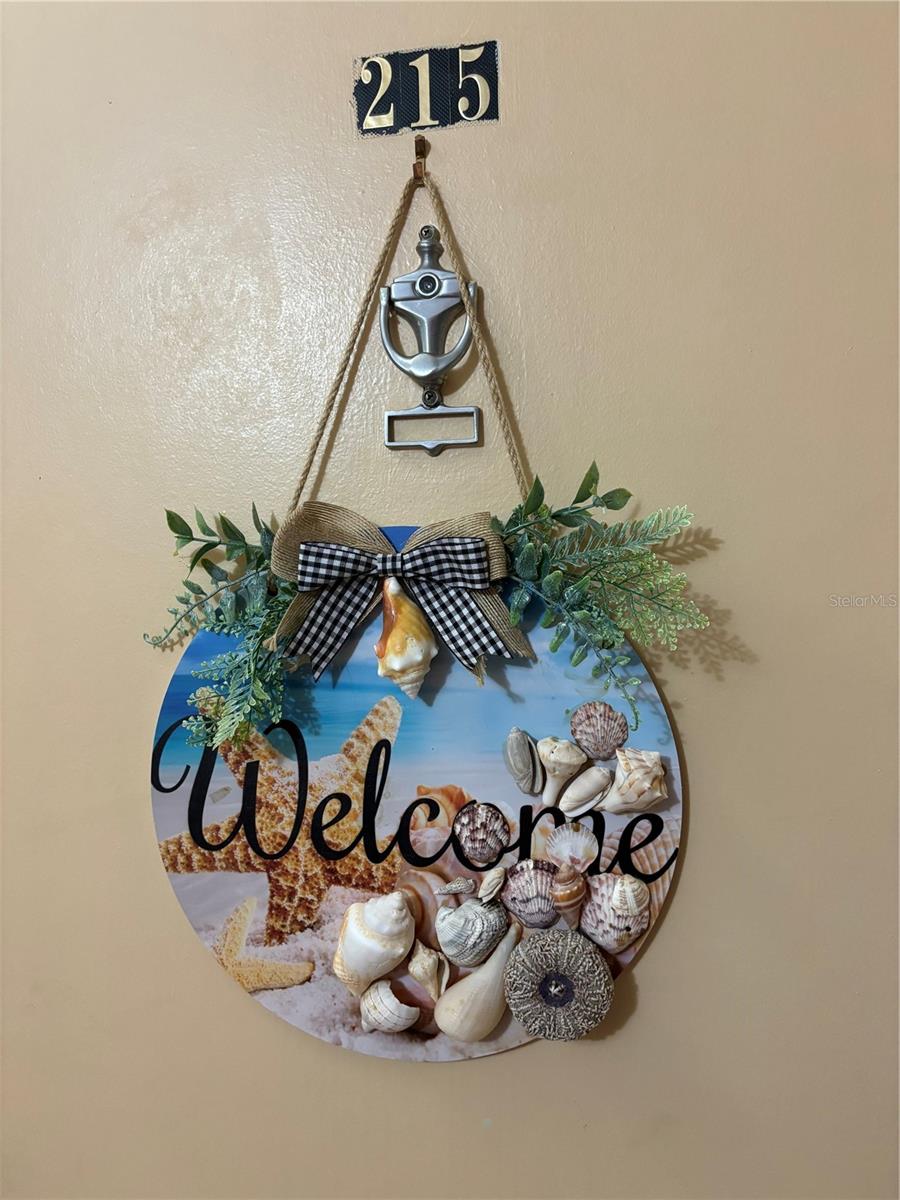 2437 HARBOR BLVD #215, PORT CHARLOTTE, FL, 33952