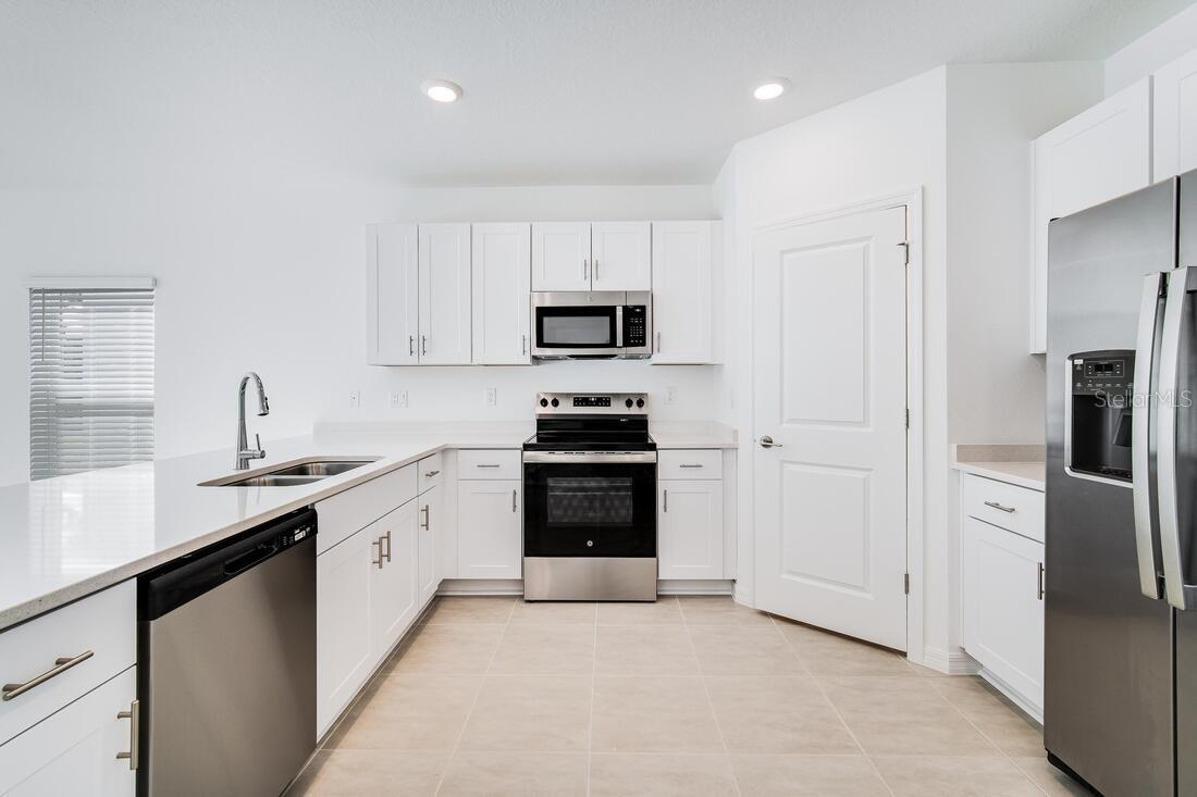 1996 ROSEWOOD CIR, LAKELAND, FL, 33810