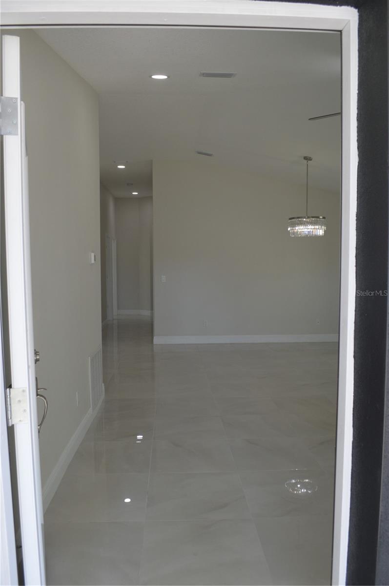 3917 W ROBSON ST, TAMPA, FL, 33614