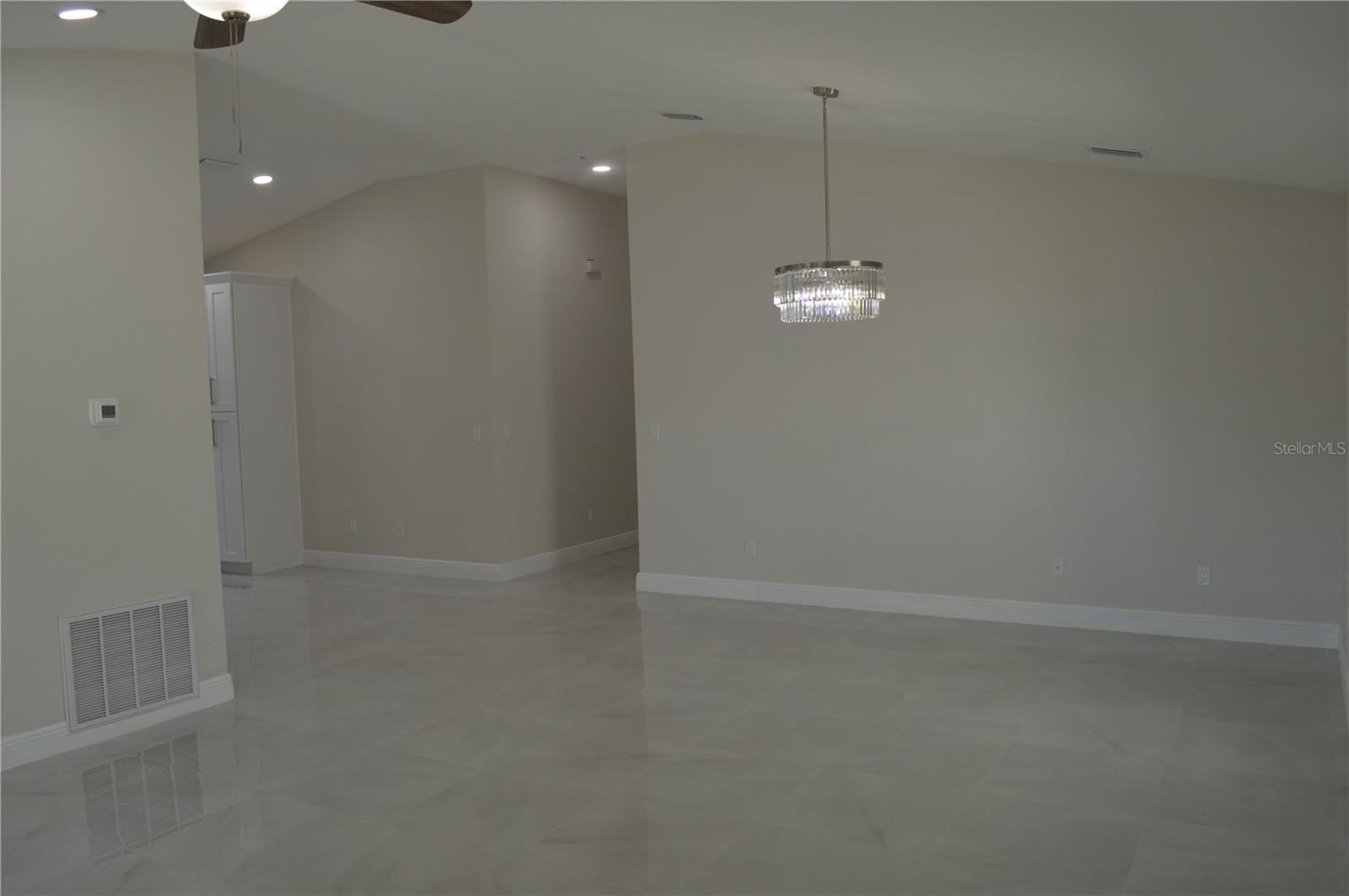 3917 W ROBSON ST, TAMPA, FL, 33614