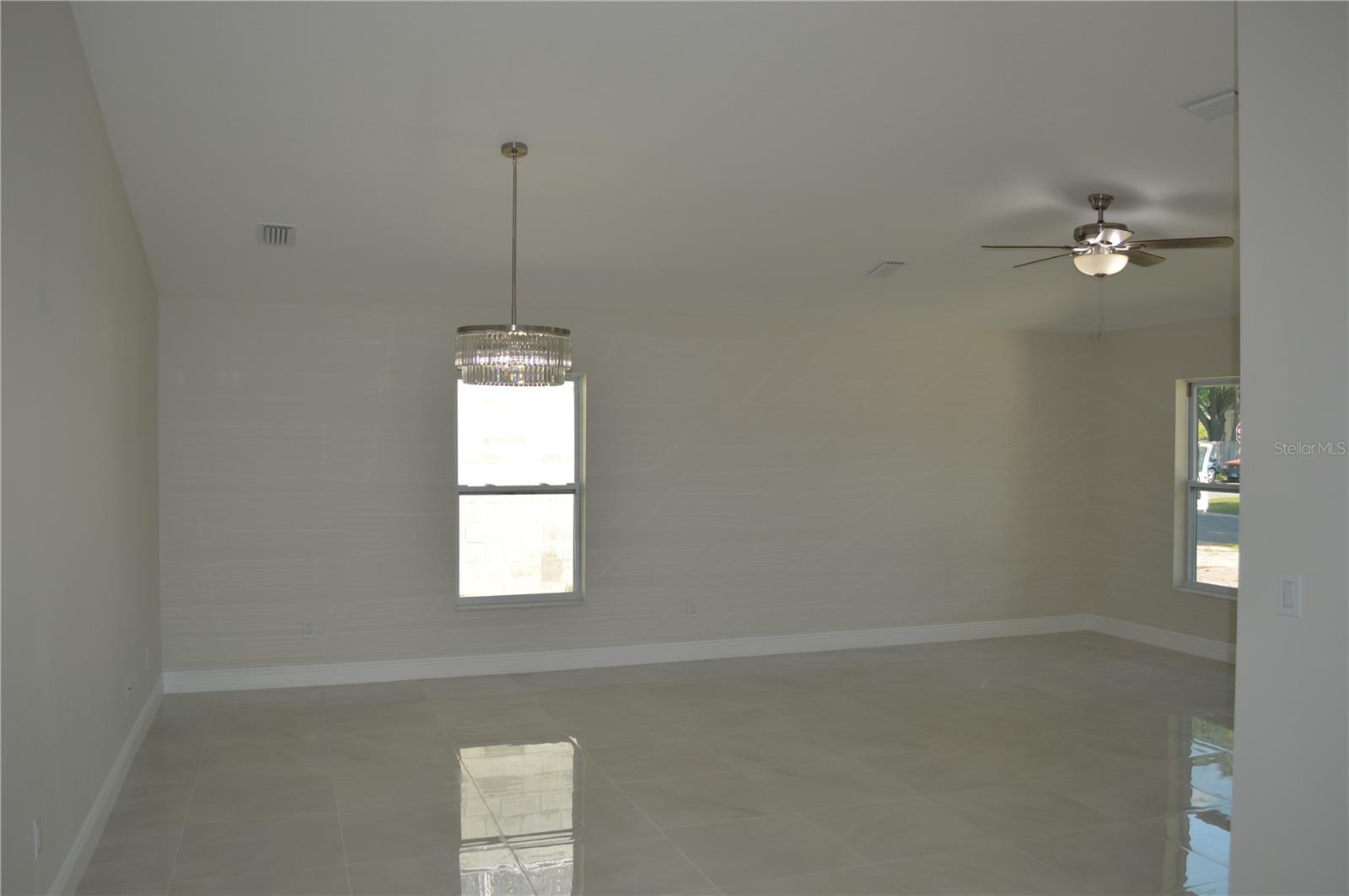 3917 W ROBSON ST, TAMPA, FL, 33614