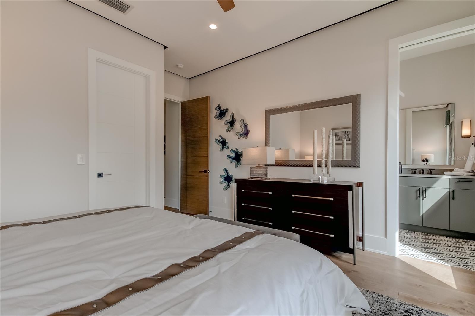 T3515142 Property Photo