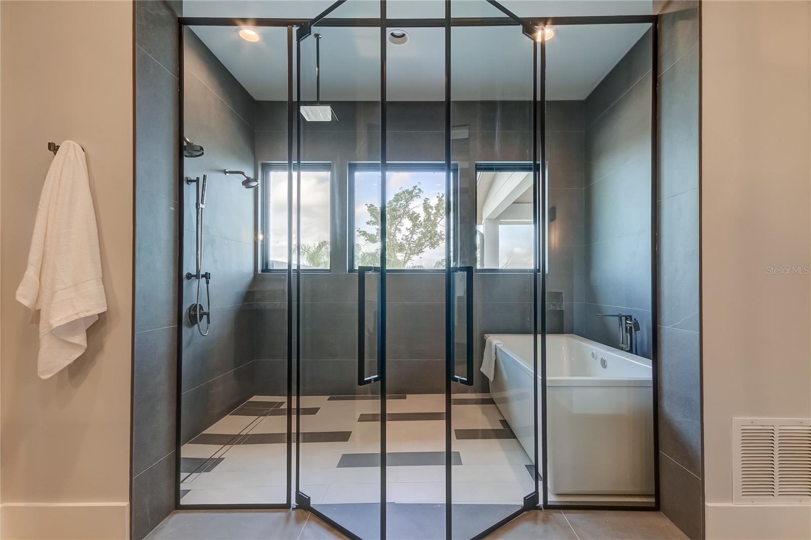 T3515142 Property Photo