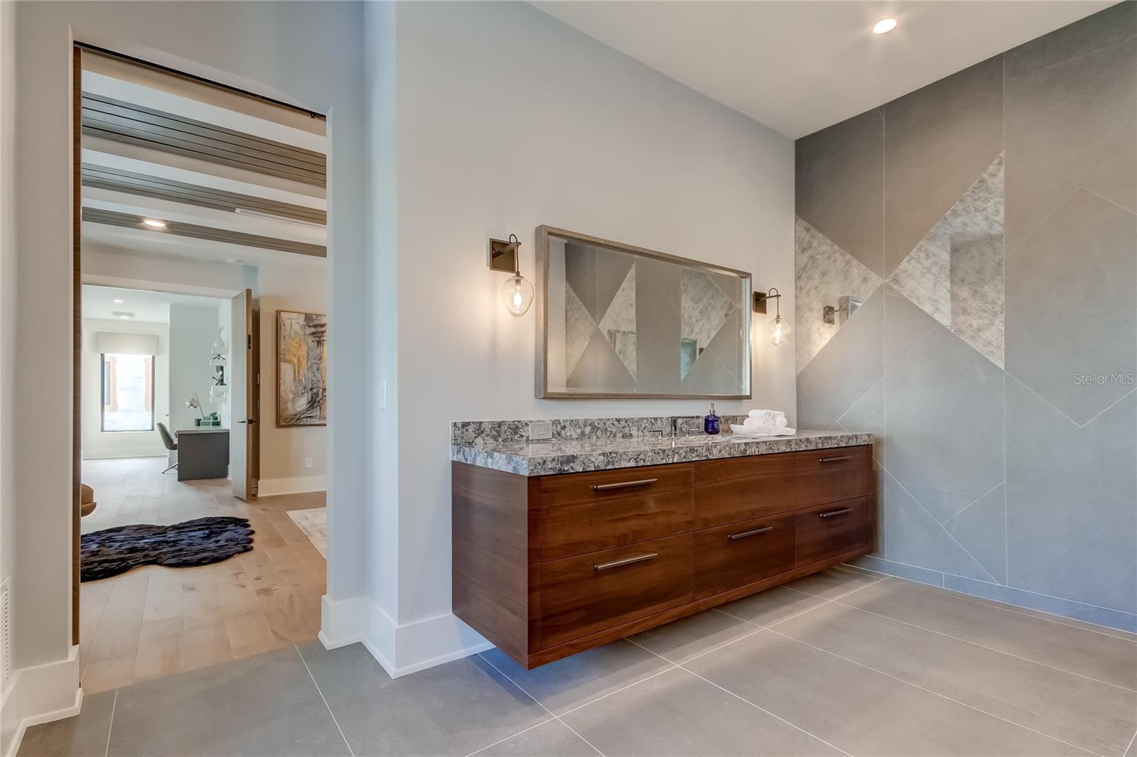 T3515142 Property Photo