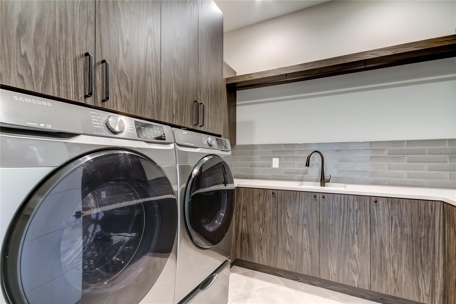 T3515142 Property Photo