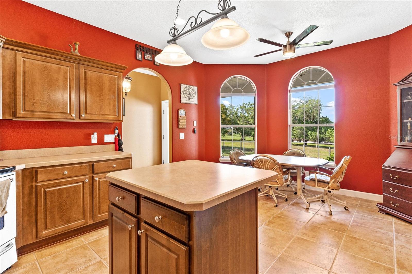 23096 SE HWY 42, UMATILLA, FL, 32784