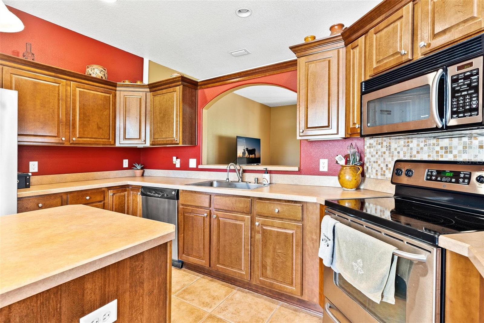 23096 SE HWY 42, UMATILLA, FL, 32784