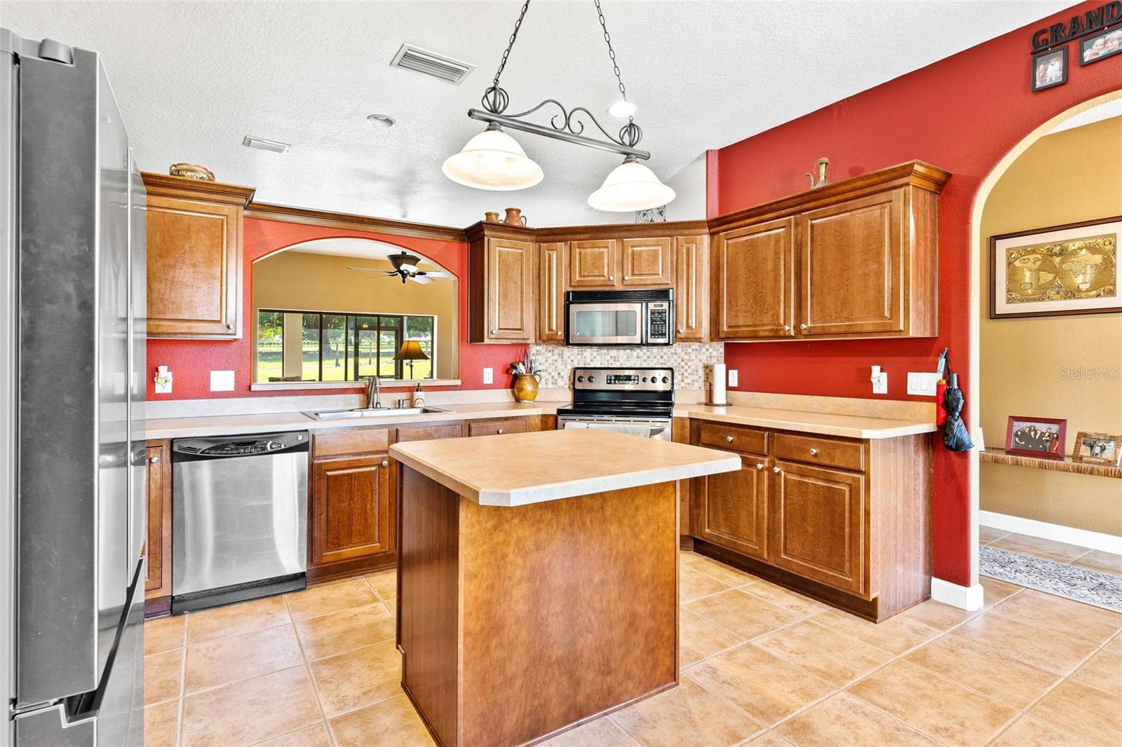 23096 SE HWY 42, UMATILLA, FL, 32784