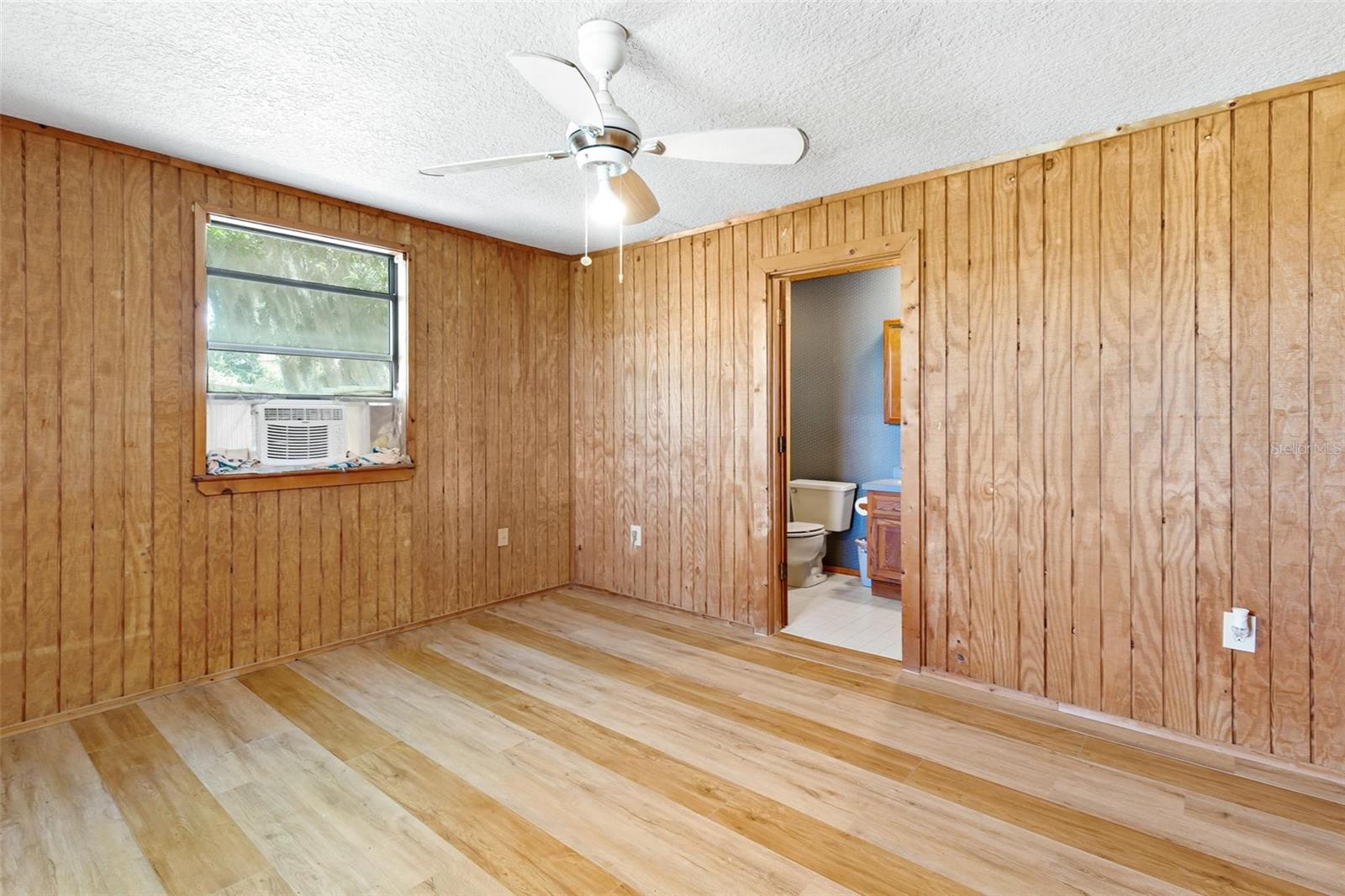 23096 SE HWY 42, UMATILLA, FL, 32784