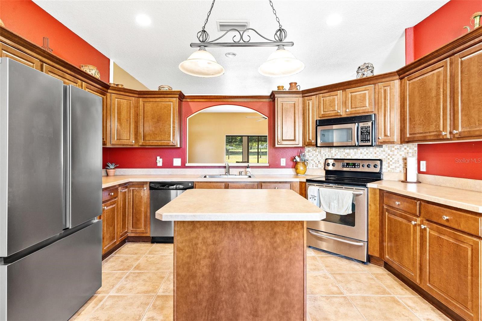 23096 SE HWY 42, UMATILLA, FL, 32784