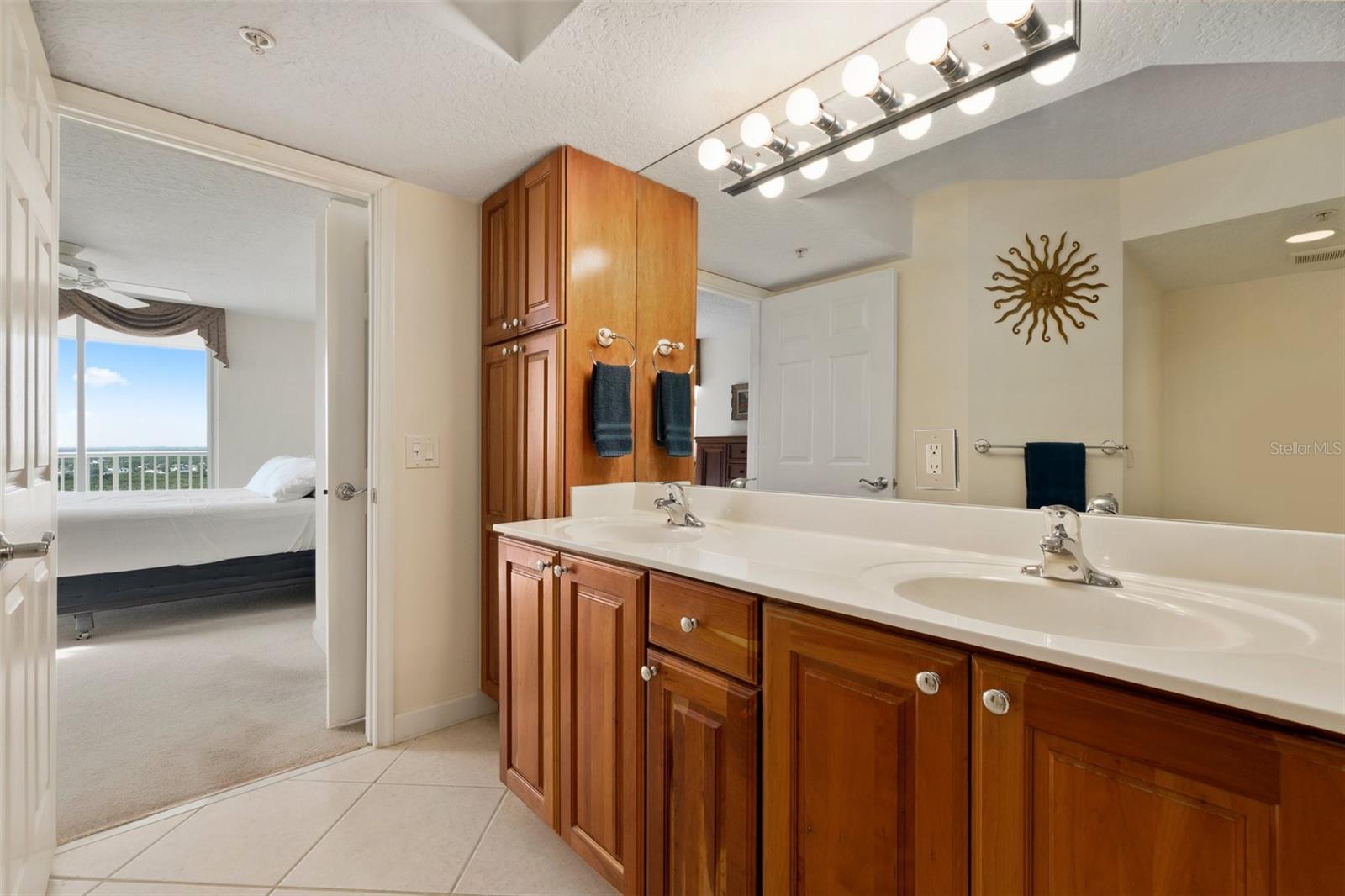 5049 N HIGHWAY A1A #1401, HUTCHINSON ISLAND, FL, 34949