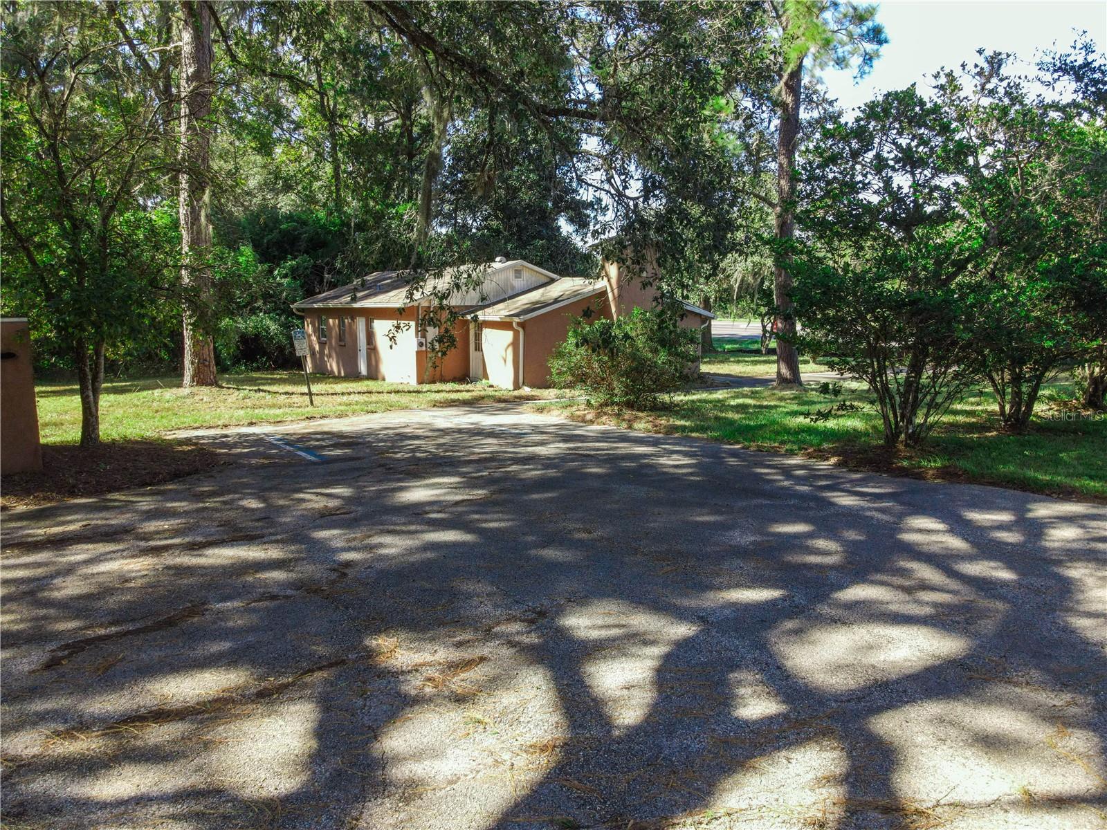 17166 CORTEZ BLVD, BROOKSVILLE, FL, 34601