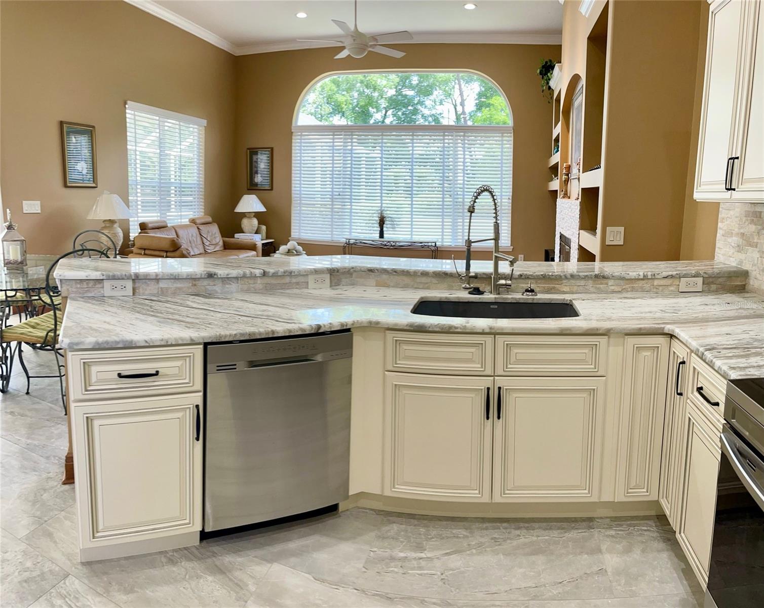 9029 LAUREL RIDGE DR, MOUNT DORA, FL, 32757