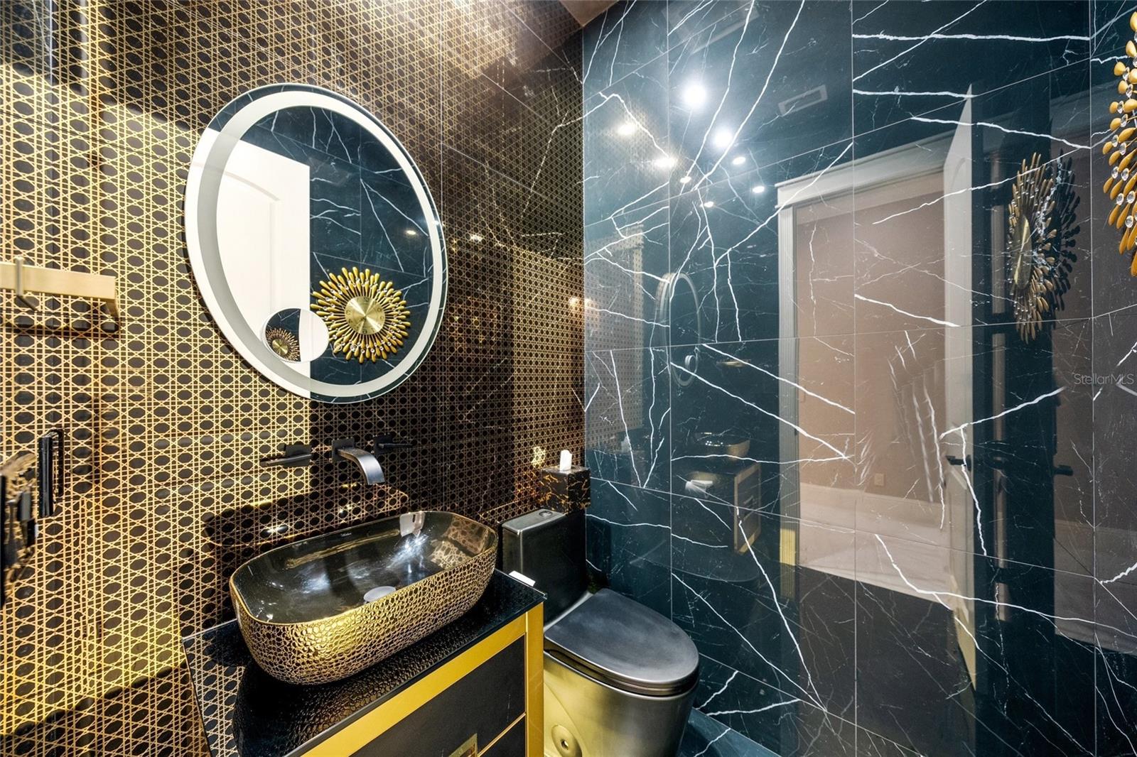 N6132101 Property Photo