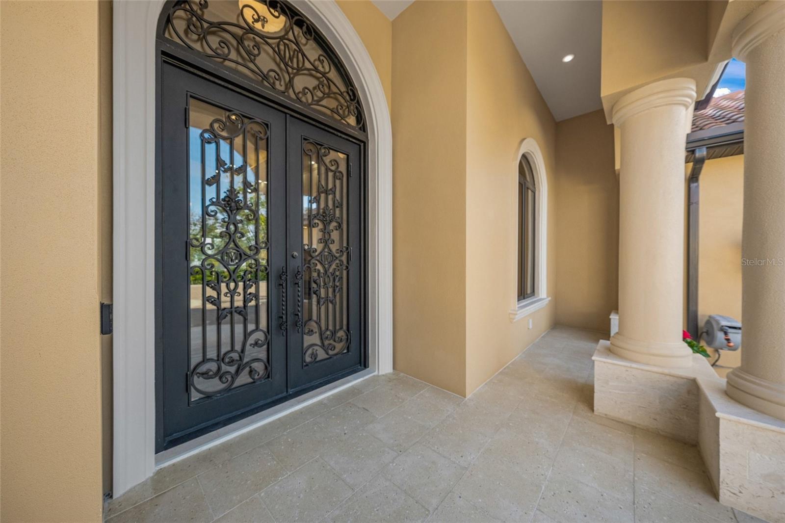 N6132101 Property Photo