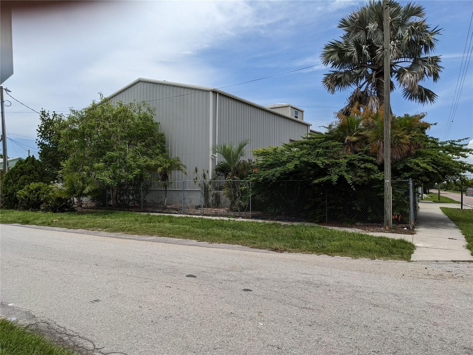 5114,5116 COMMERCE AND W 5101 INGRAHAM ST, TAMPA, FL, 33616