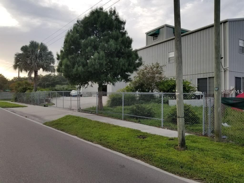 5114,5116 COMMERCE AND W 5101 INGRAHAM ST, TAMPA, FL, 33616