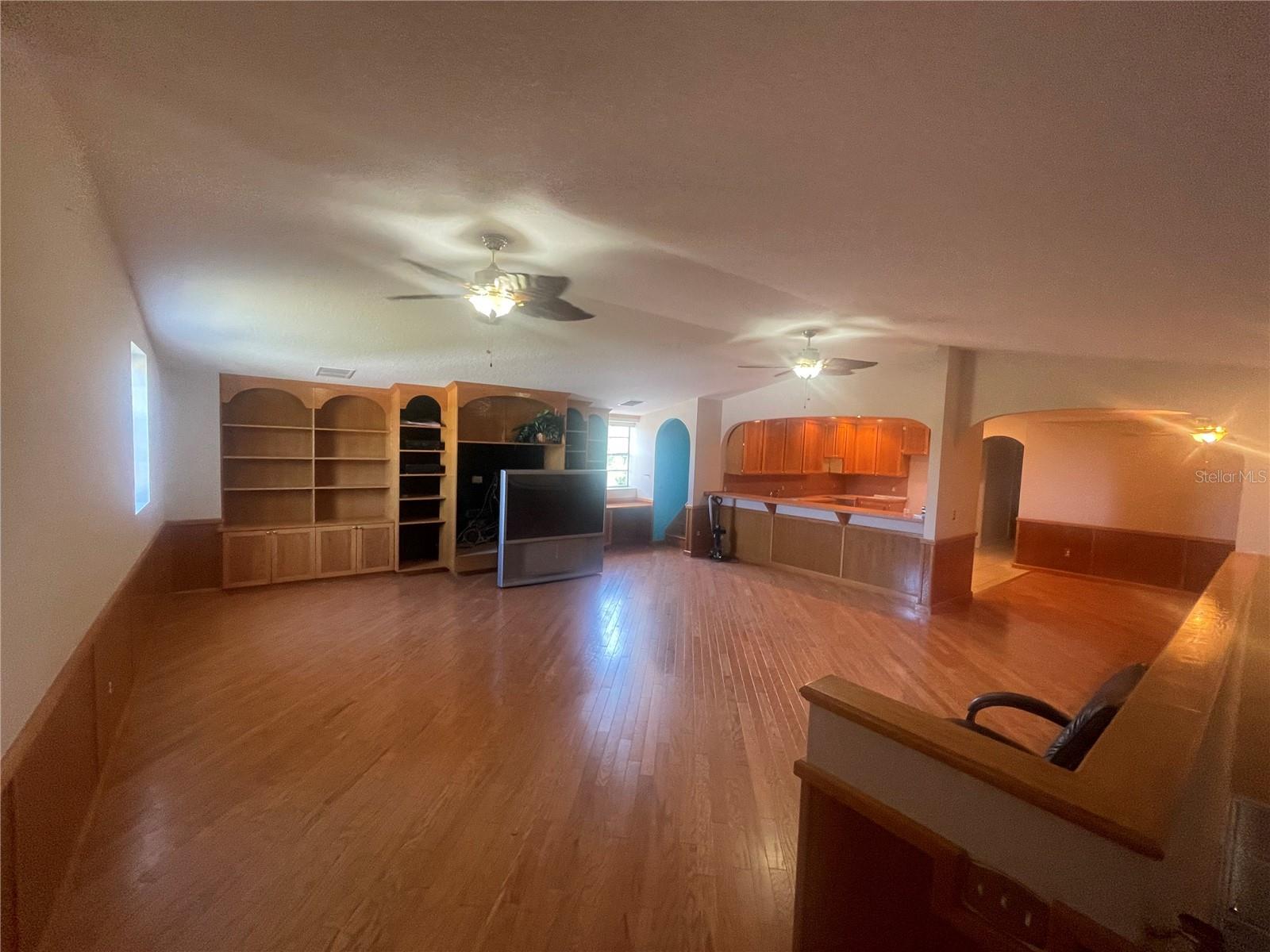 5114,5116 COMMERCE AND W 5101 INGRAHAM ST, TAMPA, FL, 33616