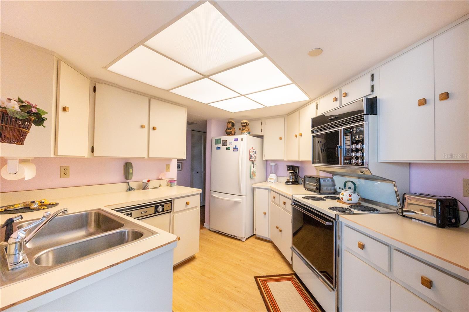 1 OCEANS WEST BLVD #18A3, DAYTONA BEACH SHORES, FL, 32118