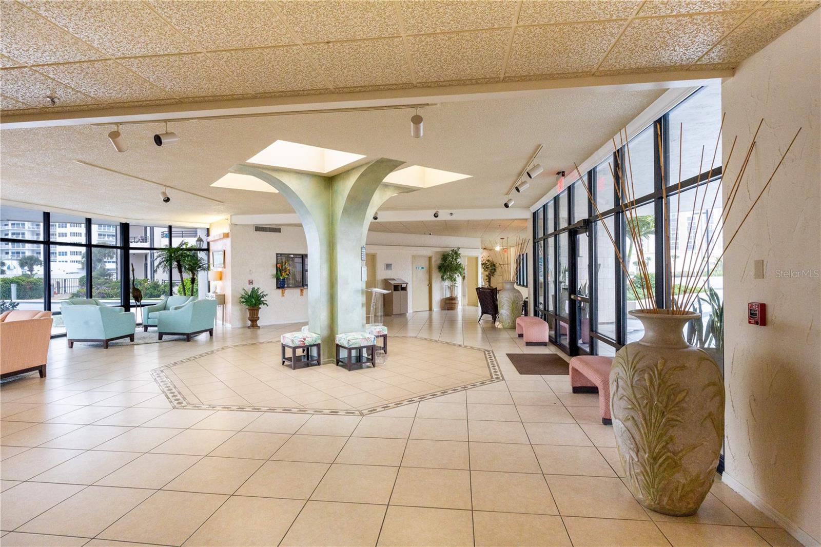 1 OCEANS WEST BLVD #18A3, DAYTONA BEACH SHORES, FL, 32118