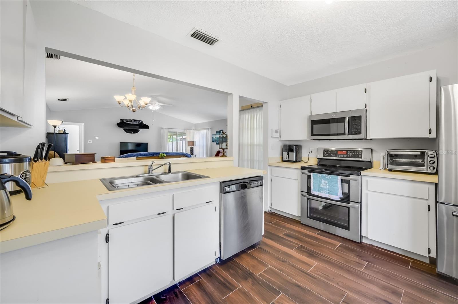 1442 TIVERTON DR, BRANDON, FL, 33511