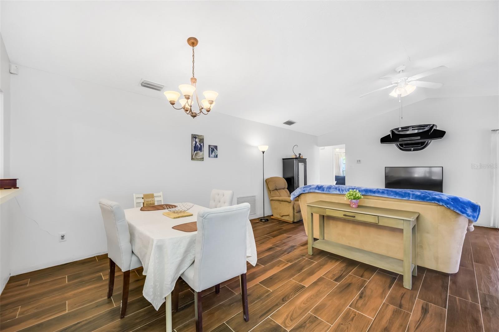 1442 TIVERTON DR, BRANDON, FL, 33511