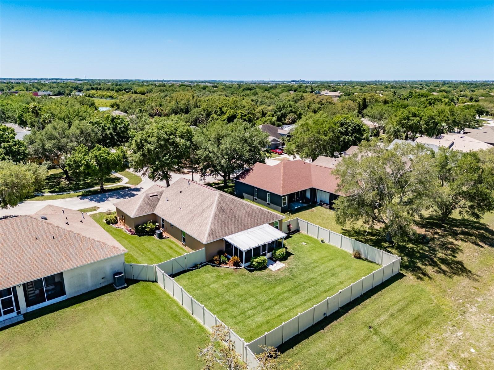 7532 REGENTS GARDEN WAY, APOLLO BEACH, FL, 33572