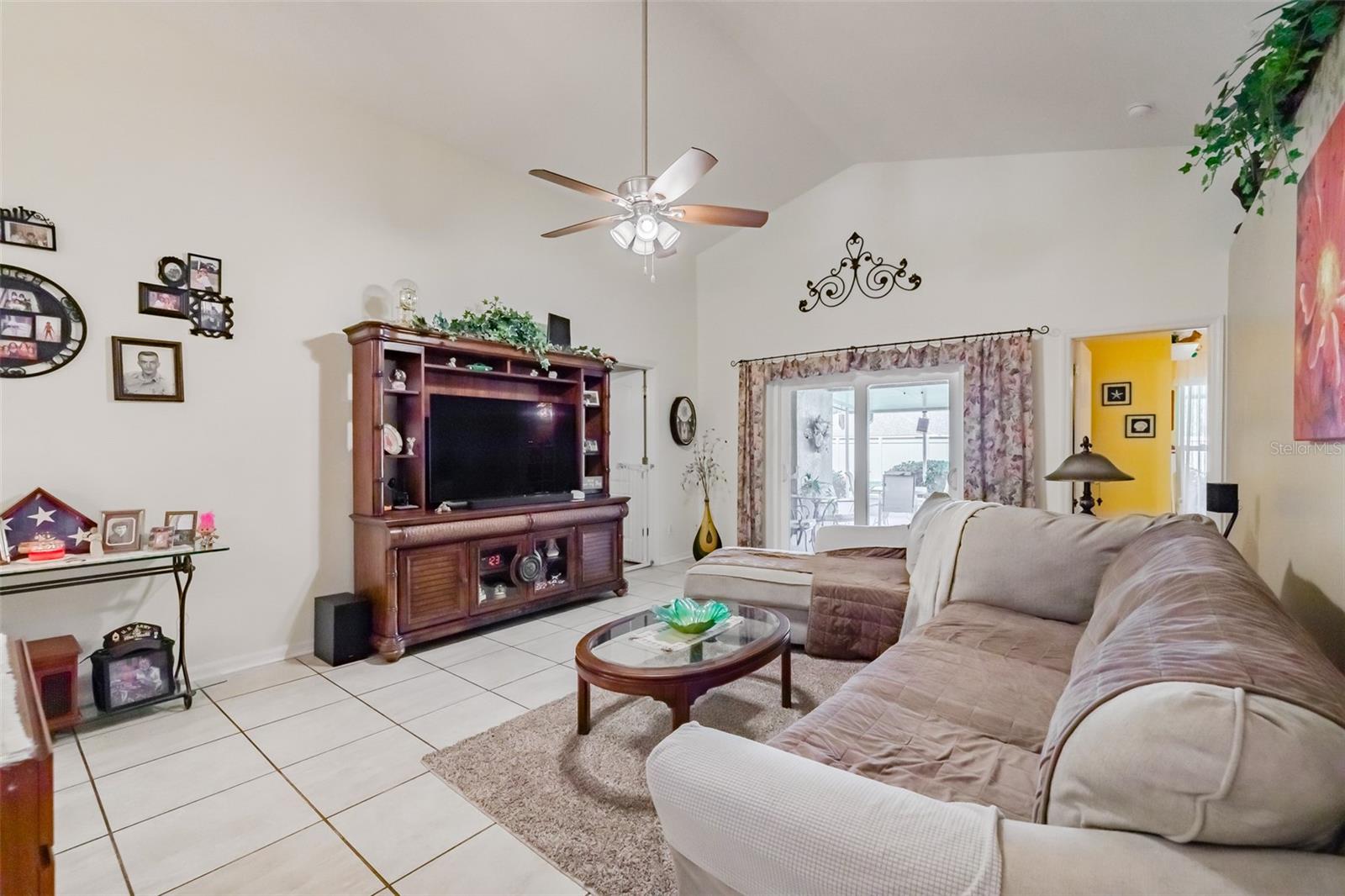 7532 REGENTS GARDEN WAY, APOLLO BEACH, FL, 33572