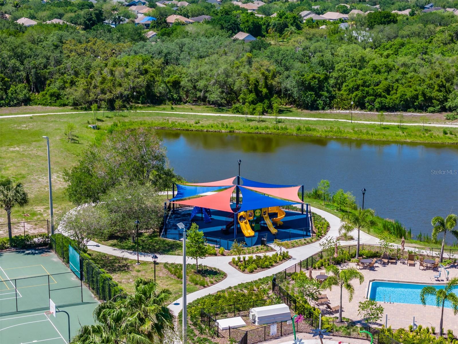 7532 REGENTS GARDEN WAY, APOLLO BEACH, FL, 33572