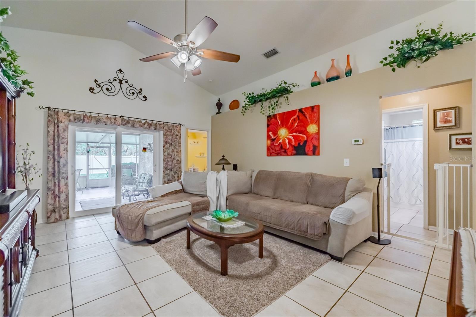 7532 REGENTS GARDEN WAY, APOLLO BEACH, FL, 33572