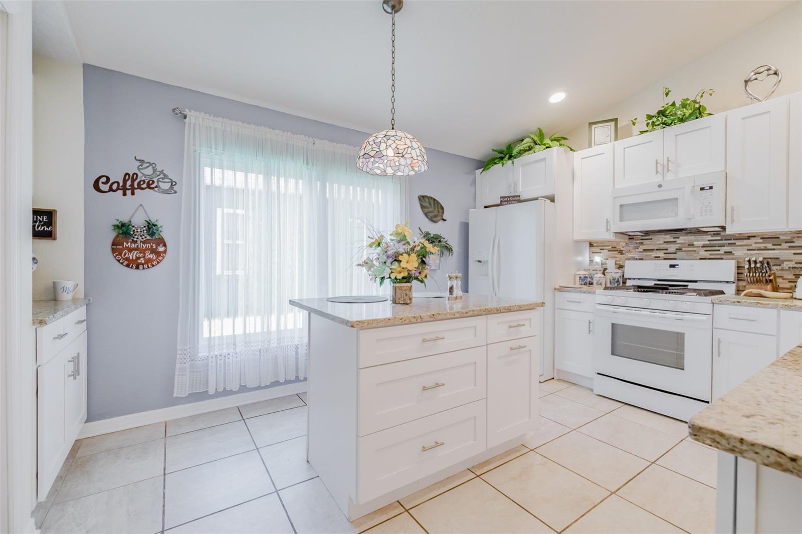 7532 REGENTS GARDEN WAY, APOLLO BEACH, FL, 33572