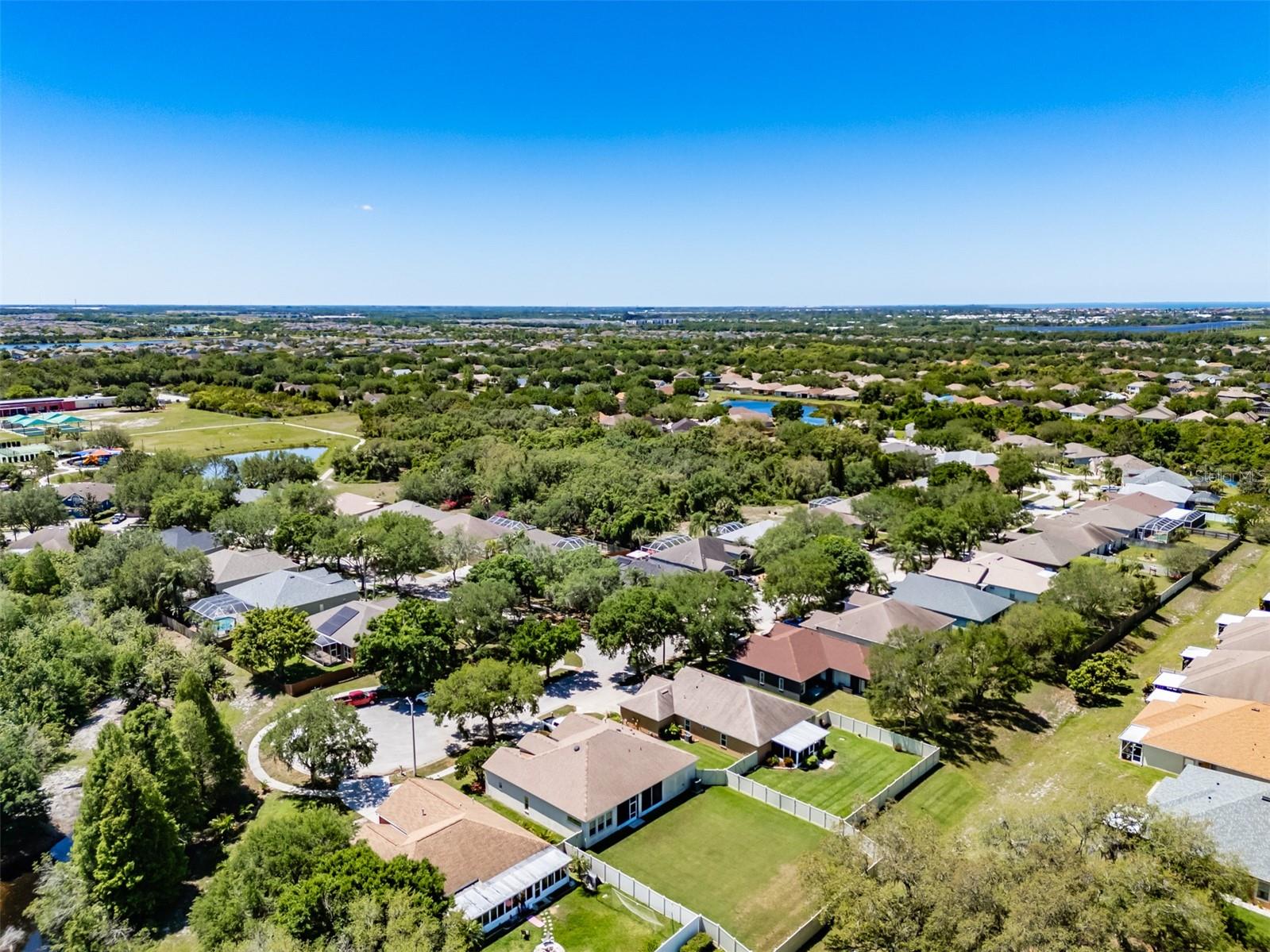 7532 REGENTS GARDEN WAY, APOLLO BEACH, FL, 33572