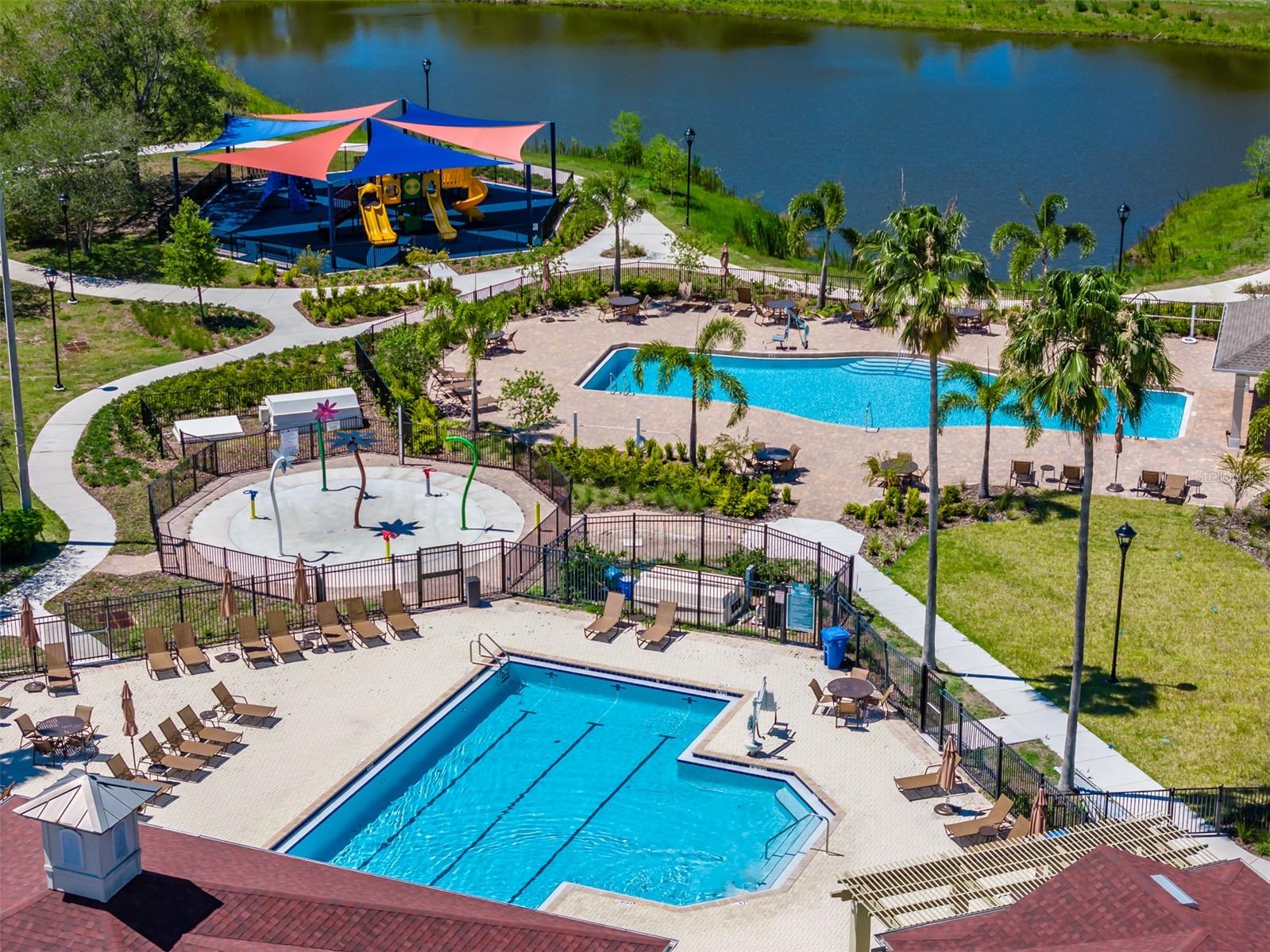 7532 REGENTS GARDEN WAY, APOLLO BEACH, FL, 33572