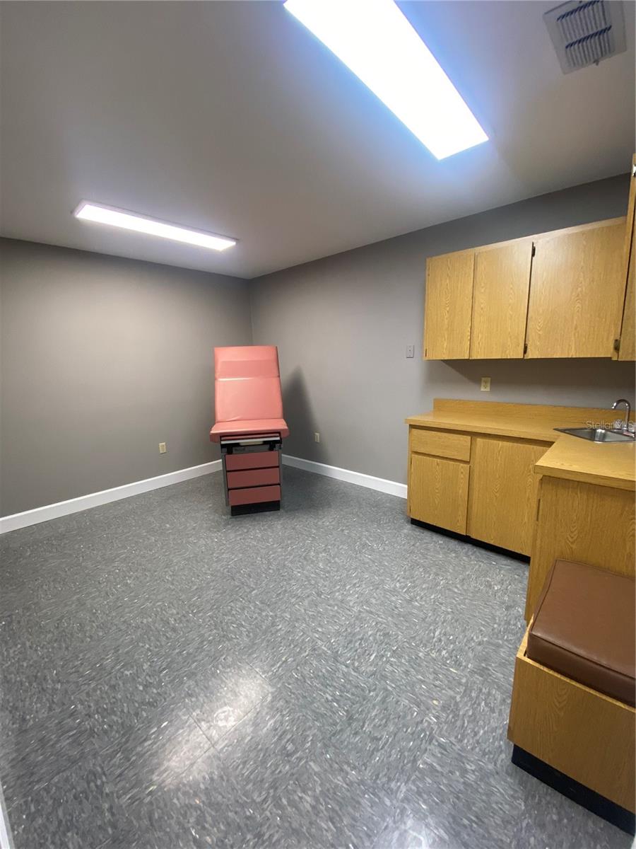 705 HARVARD ST, BROOKSVILLE, FL, 34601