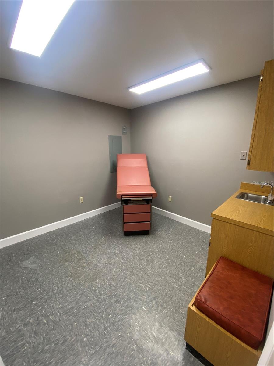 705 HARVARD ST, BROOKSVILLE, FL, 34601