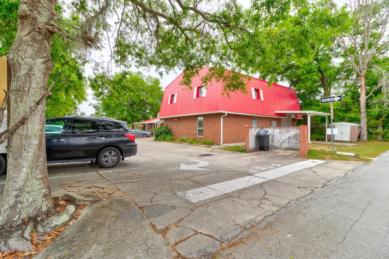 2820 HOWLAND BLVD, DELTONA, FL, 32725