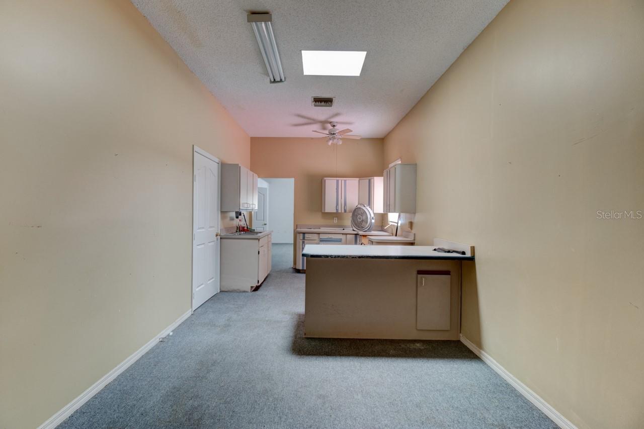 2820 HOWLAND BLVD, DELTONA, FL, 32725