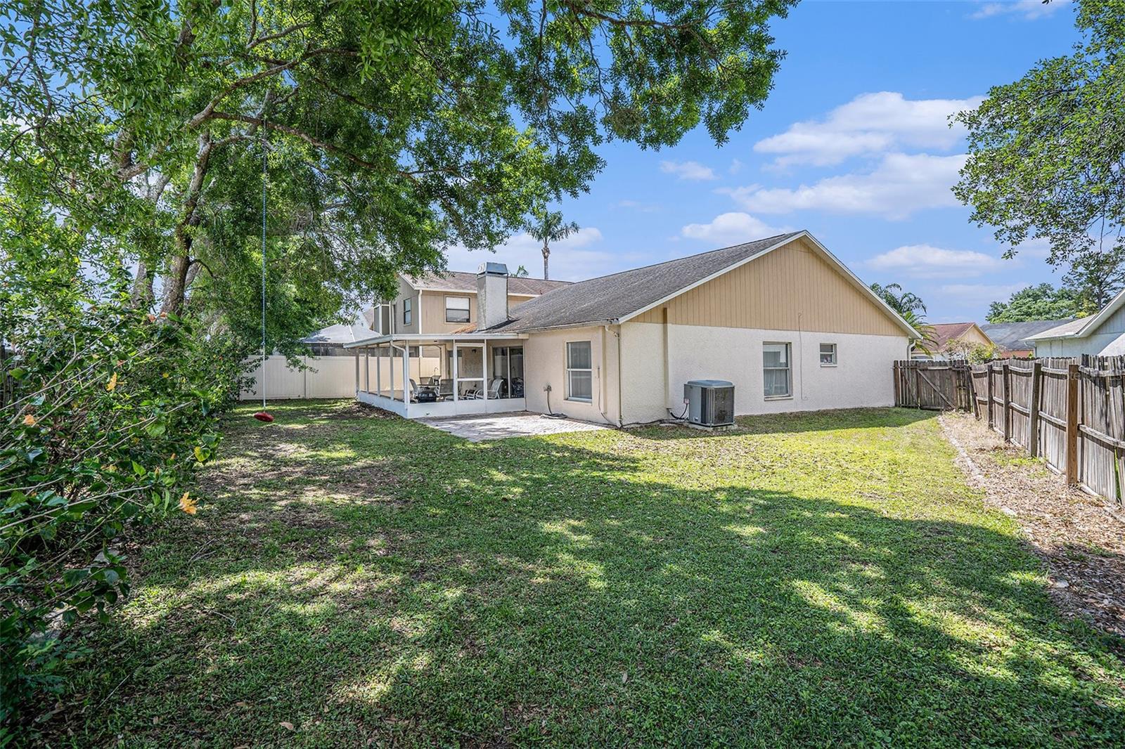 8725 HUNTFIELD ST, TAMPA, FL, 33635