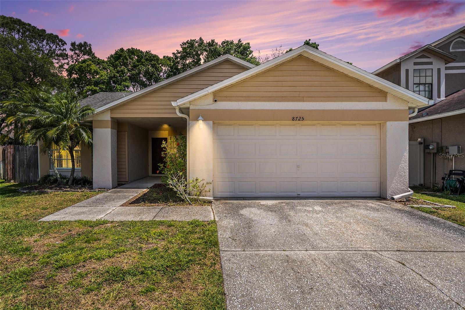 8725 HUNTFIELD ST, TAMPA, FL, 33635