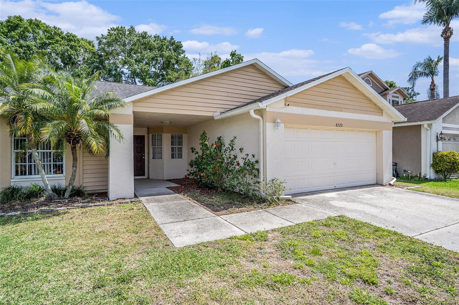 8725 HUNTFIELD ST, TAMPA, FL, 33635