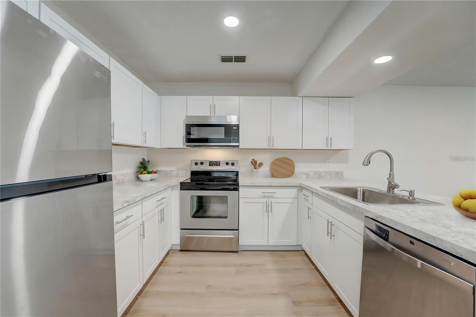 12125 SPARTAN WAY #201, HUDSON, FL, 34667