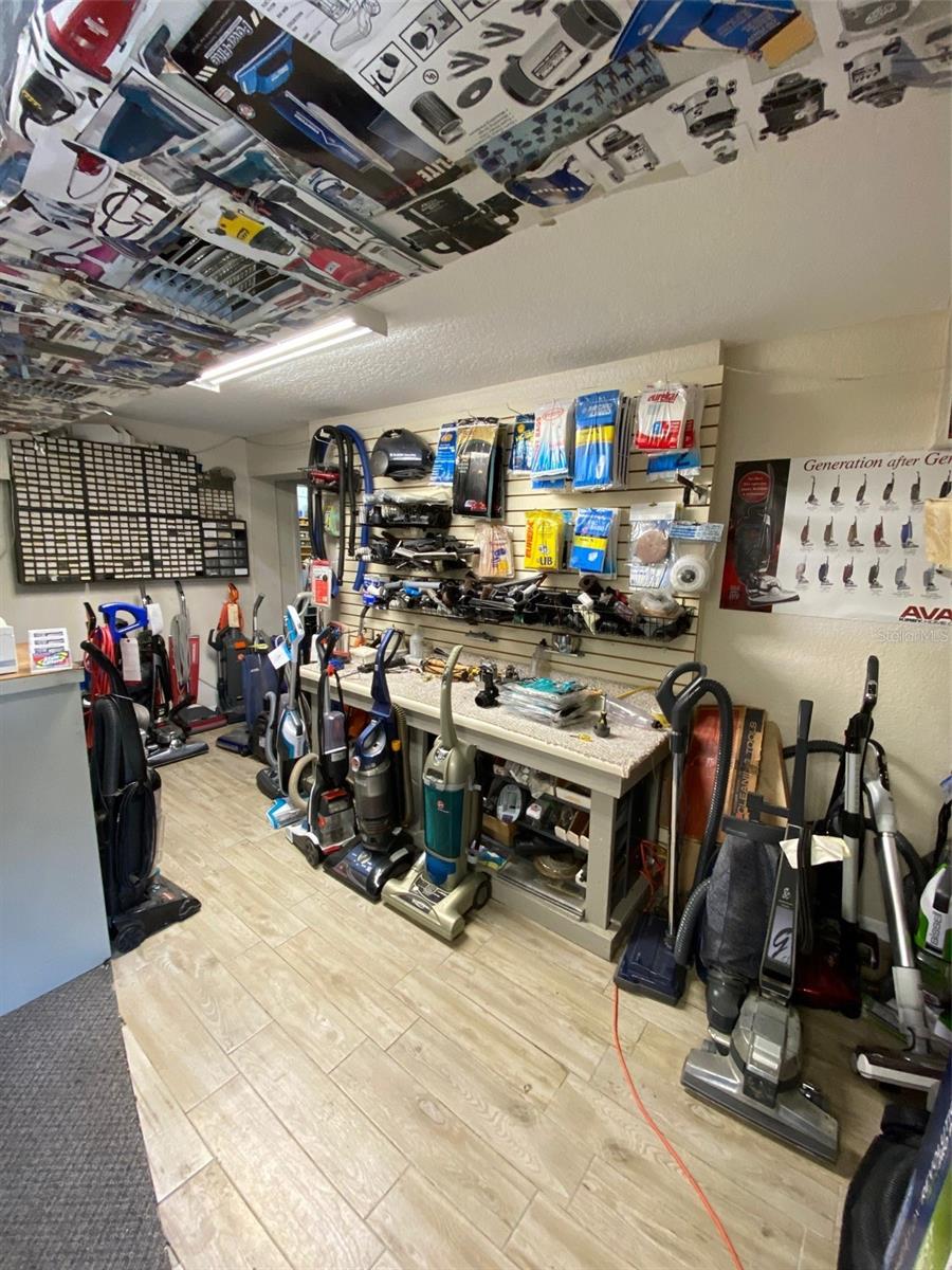 1501 N CR 19A, EUSTIS, FL, 32726