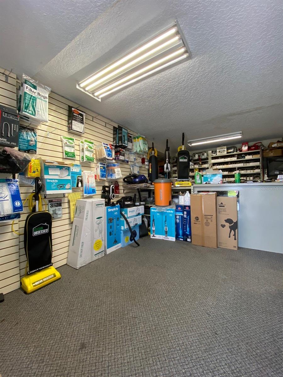 1501 N CR 19A, EUSTIS, FL, 32726