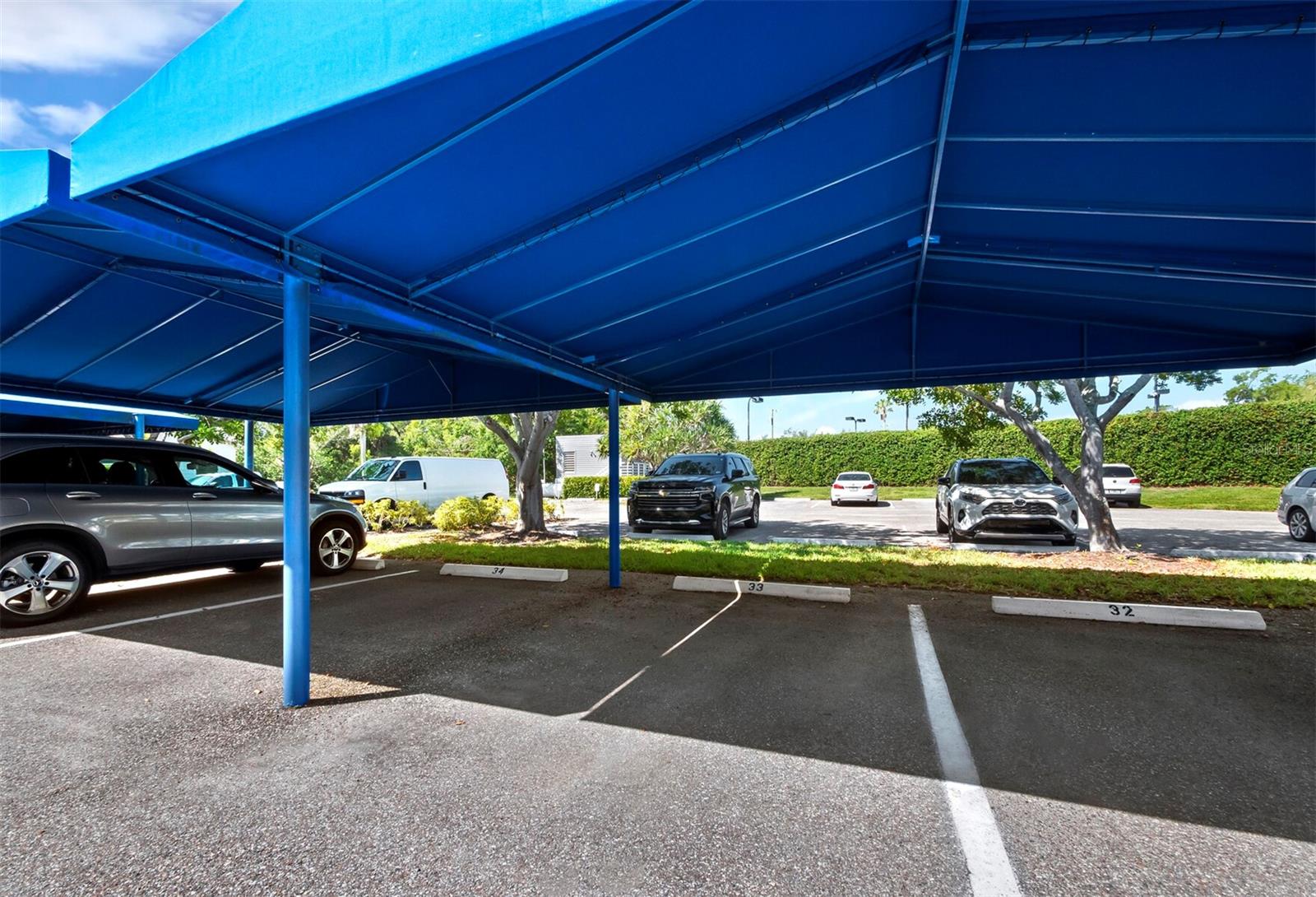 615 DREAM ISLAND PL #105, LONGBOAT KEY, FL, 34228